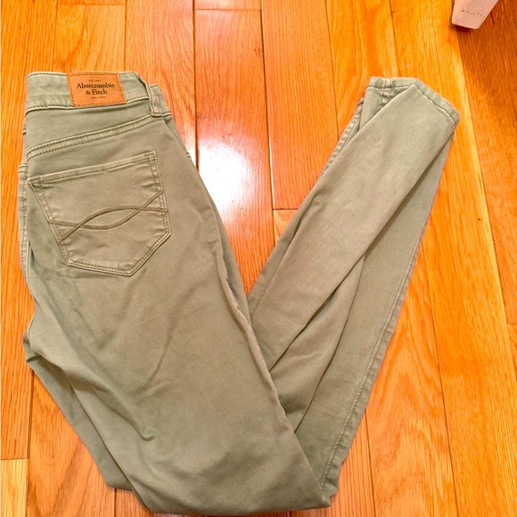Abercrombie & fitch jeans - Picture 1 of 4